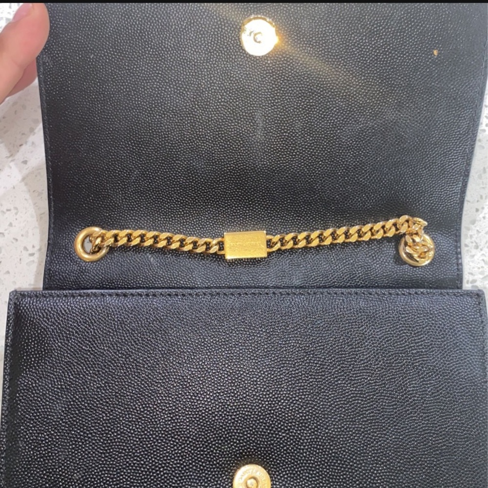 Saint Laurent Kade small hand bag. - Picture 4 of 6